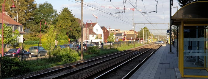 Gare de Boechout is one of trein Leuven Antwerpen.
