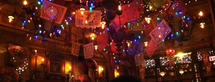 Tavern Lounge is one of Lugares favoritos de Patrick.