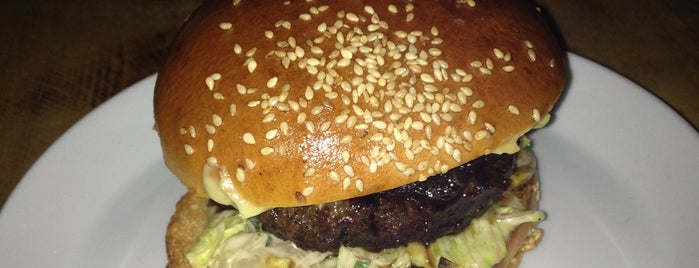Richie'n Rose – Burger No.1 is one of Düsseldorf zum Abarbeiten.
