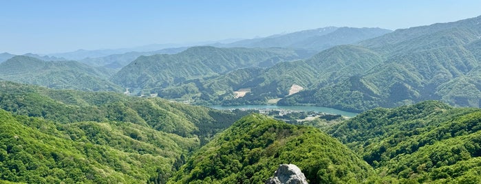 宝珠山 山頂 is one of 日本の🗻ちゃん(⌒▽⌒).