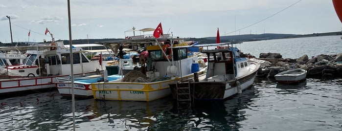 Ildırı Limanı is one of Çeşme rehberi ;).