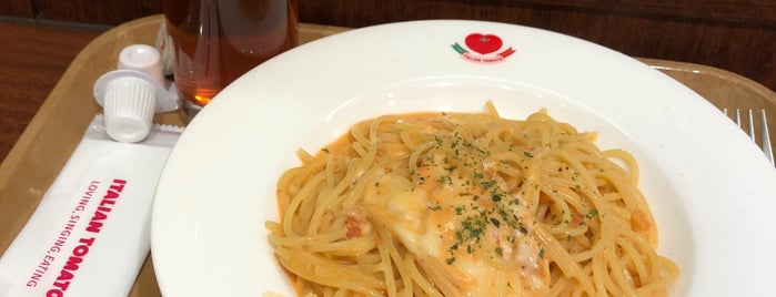 Italian Tomato Café Jr. is one of カフェ 行きたい.