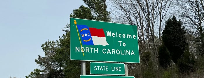 North Carolina / South Carolina State Line is one of Places I love to Visit.
