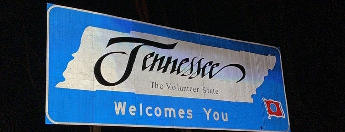 North Carolina / Tennessee State Line is one of Things that make u go hmmmm.