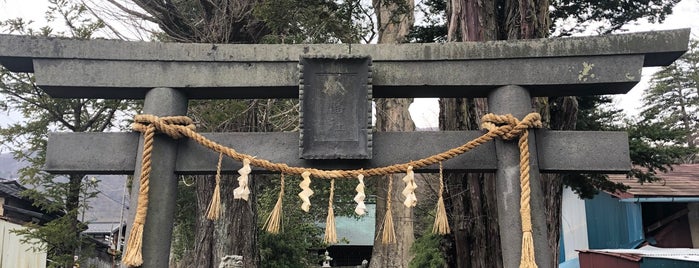 御射山神戸八幡神社 is one of 行きたい神社.