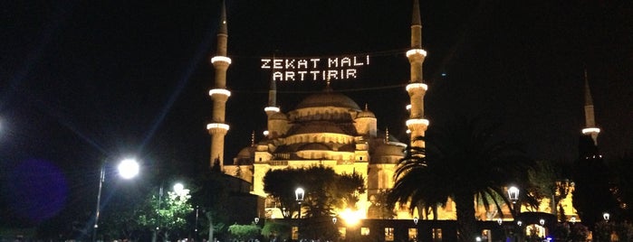 Tarihi Sultanahmet Köftecisi is one of İstanbul gezi.