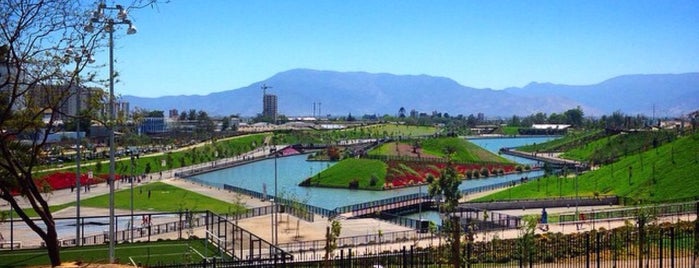 Parque De La Familia is one of Tempat yang Disukai Nikolas.