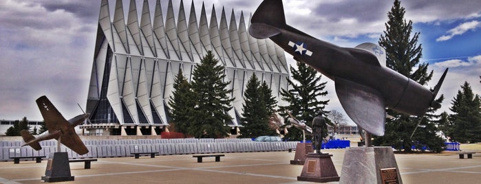 United States Air Force Academy is one of NCAA Division I FBS Football Schools.