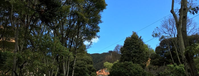 Parque El Virrey Oriente is one of Locais curtidos por Santiago.