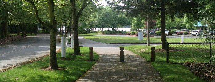 Newcastle Beach Park is one of Bellevue todo.