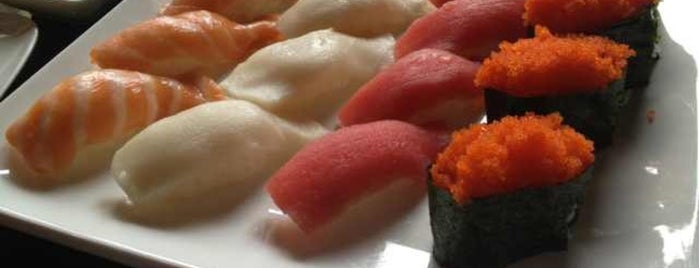 Wasabi Cafe Sushi & Sake is one of Miharu'nun Beğendiği Mekanlar.