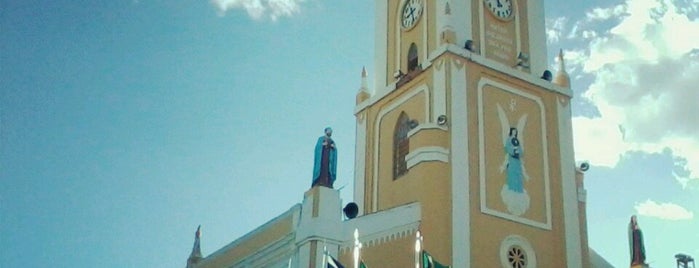 Basílica Menor de Nossa Sra das Dores is one of locais.