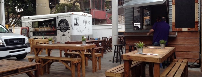 Food Truck Court - Estación 55 is one of Locais curtidos por Robin.