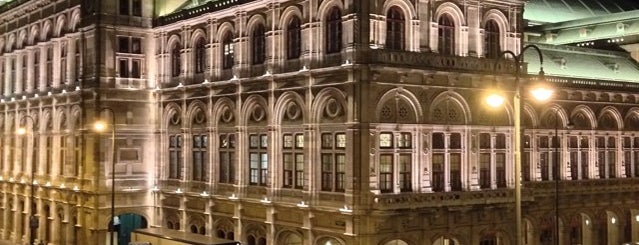 Ópera Estatal de Viena is one of Wien.
