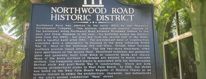 Northwood Road Historic Marker is one of สถานที่ที่ Lizzie ถูกใจ.