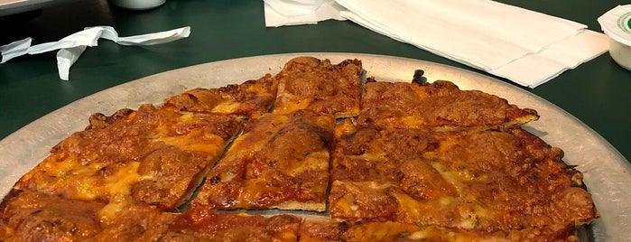 Imo's Pizza is one of My 10 Favorite Resturants.