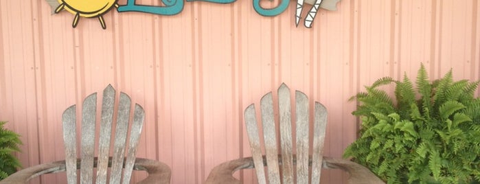 Lulu's Gulf Shores is one of My Food Network List.
