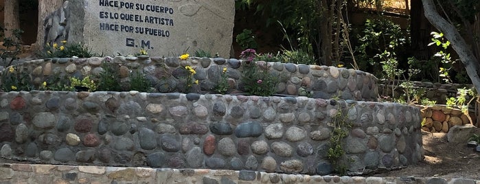 Mausoleo Gabriela Mistral is one of Recomendados.