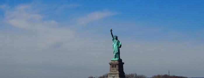 Статуя Свободы is one of NYC.
