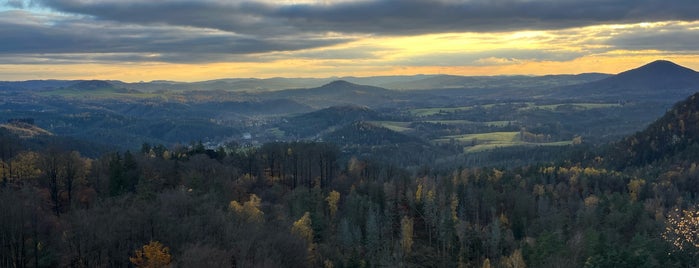 Ostroch (Rudolfův kámen) is one of Chci navštívit.