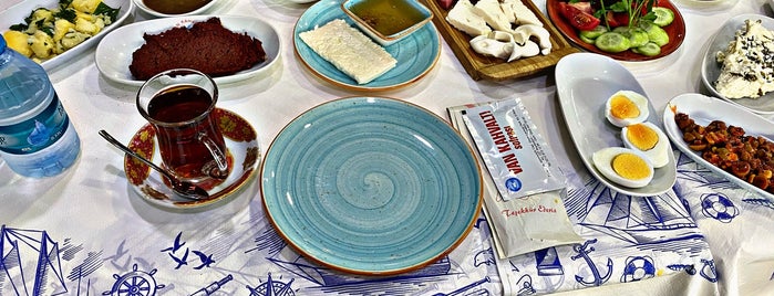 Van Kahvaltı Sofrası is one of Yemek.
