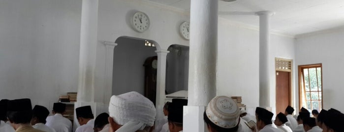 Masjid (pesantren) cibeber is one of masjid.