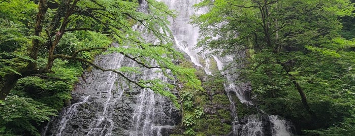龍双ヶ滝 is one of Places to visit in Japan.