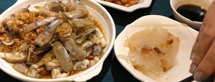 Little White Birch is one of The ThirstyPig Shanghai Restaurant List #4sqCities.
