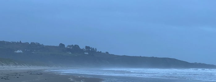 Harlech Beach is one of Schwimmbad.