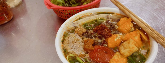 Bún Riêu Hồng Phúc is one of noodle.
