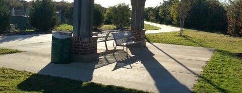 Old Lorena Walking Trail is one of Lugares favoritos de Mike.