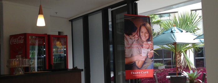 Fran's Café is one of lugares.
