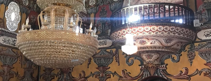 Шарена Џамија - "ТЕТОВО" is one of Lugares favoritos de MeSuT.