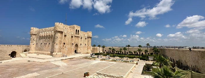 Citadel of Qaitbay is one of Egito.