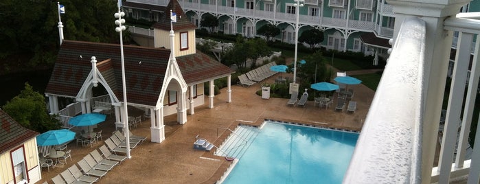 Disney's Beach Club Villas is one of Orte, die Andrew gefallen.