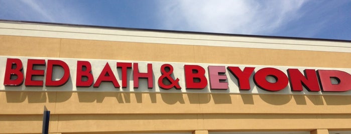 Bed Bath & Beyond is one of Mike’s Liked Places.