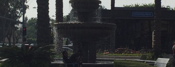 Cerritos Promenande Fountain is one of สถานที่ที่บันทึกไว้ของ KENDRICK.