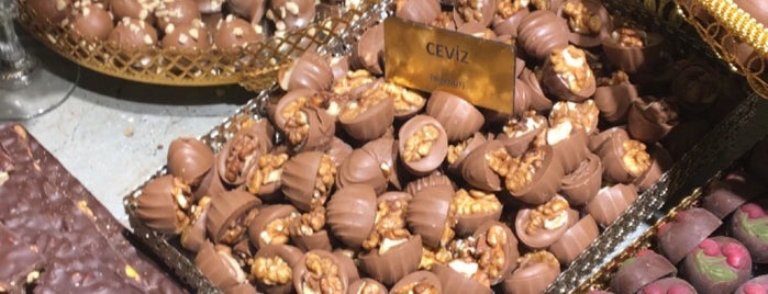 Çikolatapare is one of Lieux qui ont plu à Ebru.