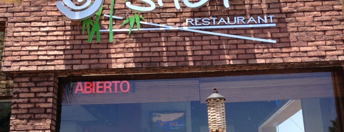 Sushi Shop is one of Locais salvos de Karen 🌻🐌🧡.