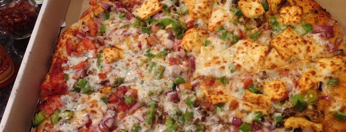 Tasty Subs & Pizza is one of Tempat yang Disimpan Steven.