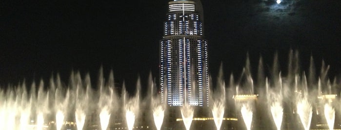 The Dubai Fountain is one of Дубай.