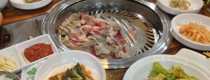 Sam Won Korean Restaurant is one of BF.
