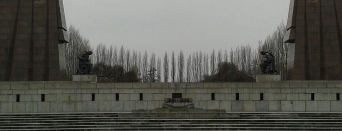 Memoriale per i soldati sovietici al Treptower Park is one of Berlin 2015, Places.