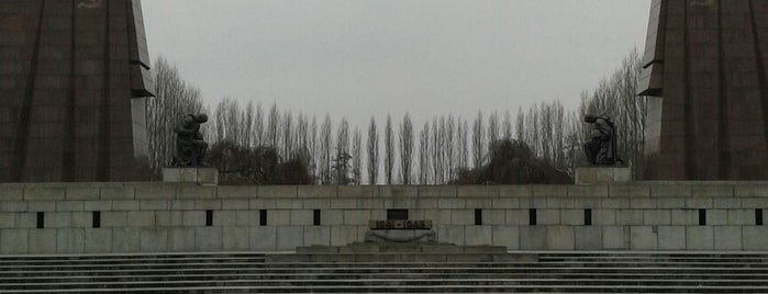 Sowjetisches Ehrenmal im Treptower Park is one of Berlin 2015, Places.