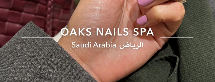 Oaks Nails Spa is one of 🤸🏻‍♀️.