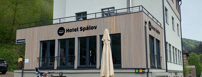 Hotel pod Spálovem is one of Kam na Svijany.