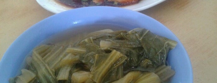 古楼鸭饭粥茶室 is one of Neu Tea's Penang Trip 槟城 2.