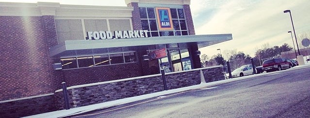 ALDI is one of Tony'un Beğendiği Mekanlar.