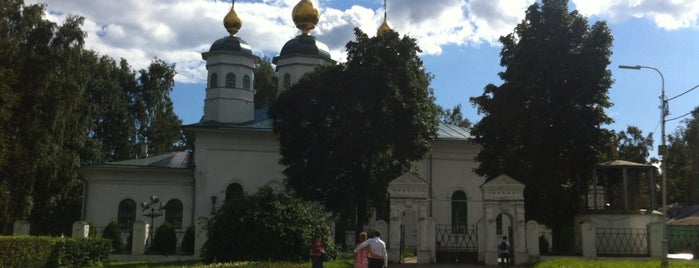 Воскресенский собор is one of Tempat yang Disukai 💃🏻.