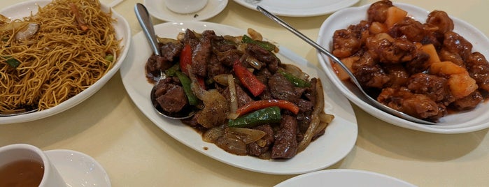 Minghin Cuisine is one of Orte, die Jessica gefallen.